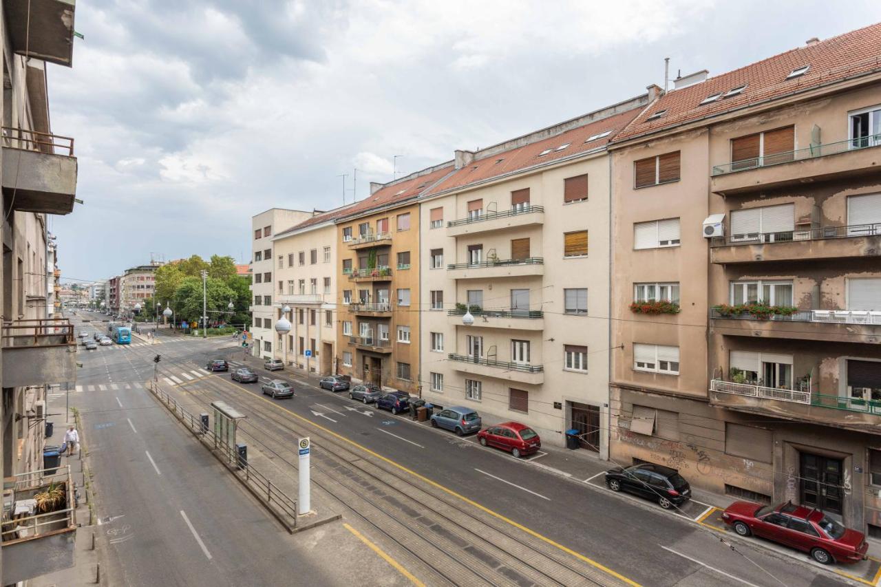 Sunny 2Bdr Apartment With A Balcony Загреб Екстериор снимка