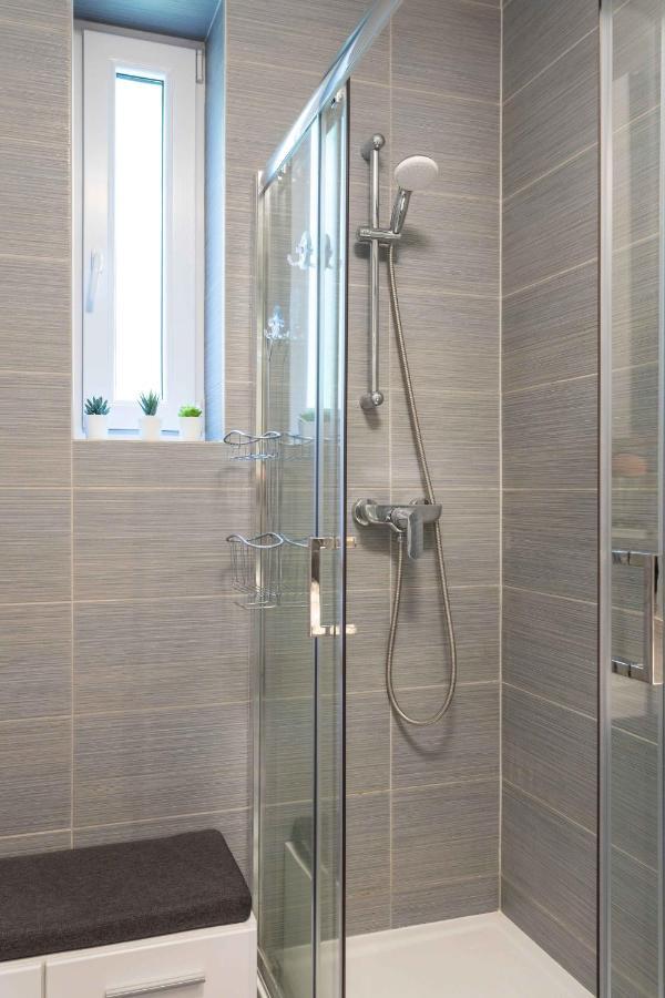 Sunny 2Bdr Apartment With A Balcony Загреб Екстериор снимка